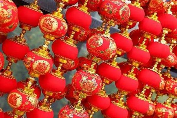 风水挂灯笼的十大忌讳不宜挂破损的灯笼