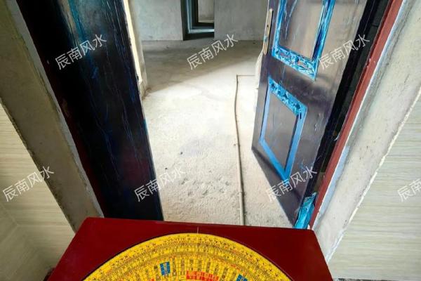 两栋房子连着风水