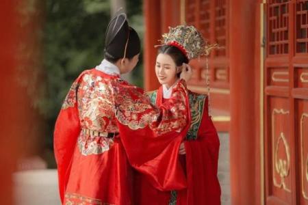穿红色衣服会影响八字命运吗？-了解八字命理学