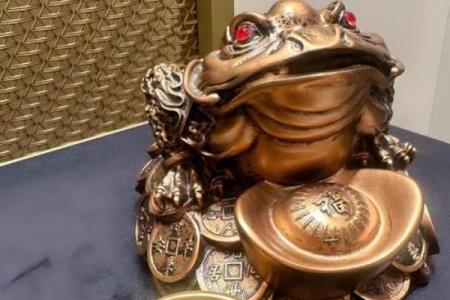 金蟾蜍的风水寓意及如何摆放
