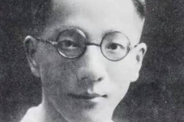 袁世凯八字命理解析