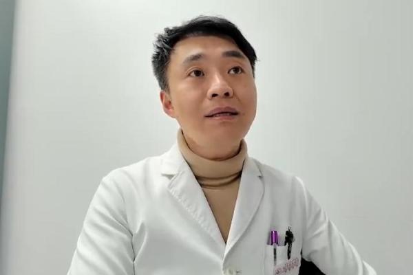 从陶勇医生看：八字印重的人当爹，是什么画风？