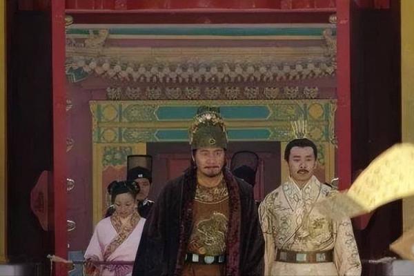 朱元璋微服街头测字，算命先生慌了：你快走，晚了脑袋搬家