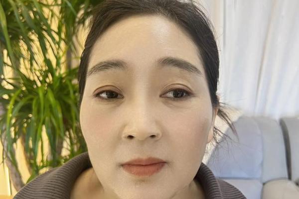 八字眉毛的女人命运好不 八字眉的女人性格 八字眉毛的女人命运好不 八字眉的女人性格