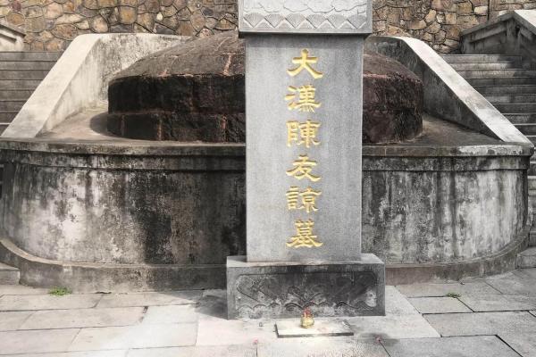 墓地风水的朝向方位是什么神位