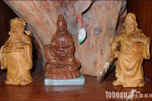 供奉观音还是供奉财神