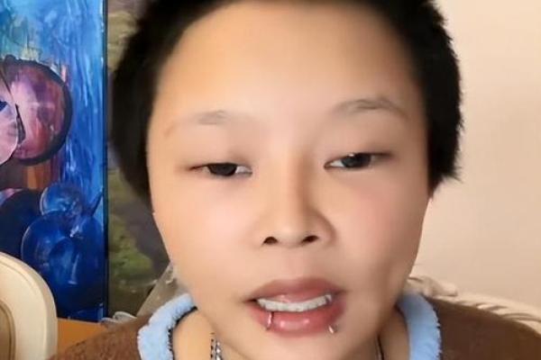 特别爱表现出风头的人八字特征