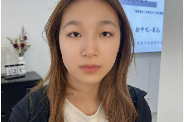 八字看哪些女孩是素颜美女